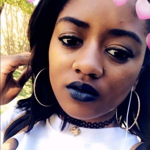 Meet your Posher, Karlie